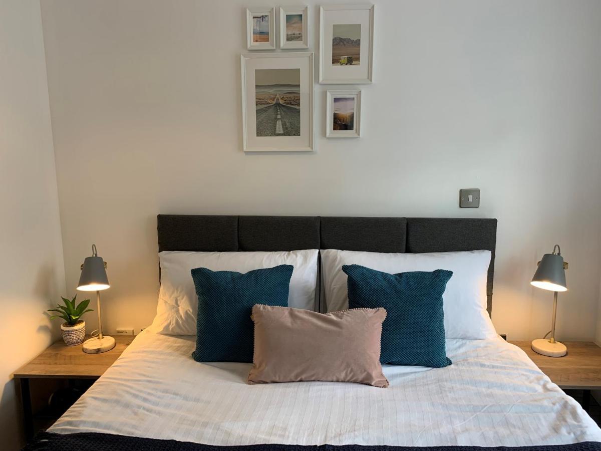 Stylish & Spacious 3 Bed House With 2 Free Car Parking Spaces Vila Appledram Exterior foto